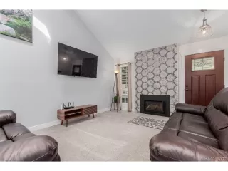 Photo #3: 6904682 Listing