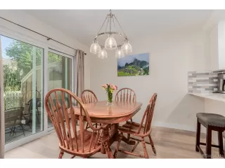 Photo #5: 6904682 Listing