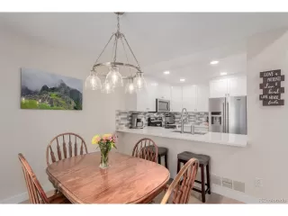 Photo #6: 6904682 Listing