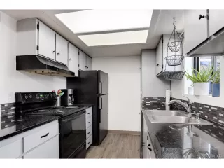 Photo #2: 6906124 Listing