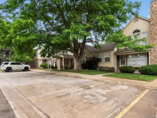 Photo #5: 6907116 Listing 