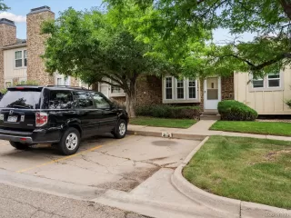 Photo #6: 6907116 Listing 