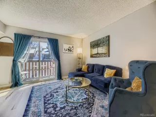 Photo #2: 6907918 Listing