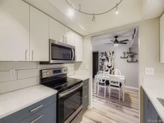 Photo #3: 6907918 Listing