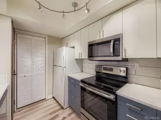 Photo #5: 6907918 Listing