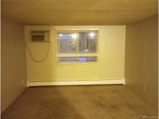 Photo #6: 6908459 Listing