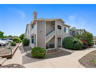 Photo #2: 6908874 Listing