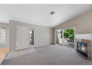 Photo #4: 6908874 Listing