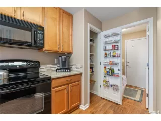 Photo #6: 6909607 Listing