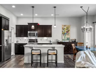 Photo #6: 6912396 Listing