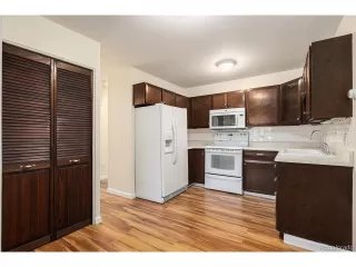 Photo #2: 6916013 Listing