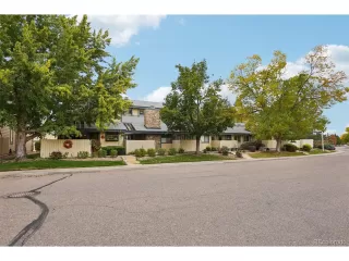 Photo #2: 6916511 Listing 