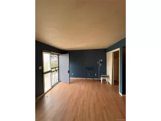 Photo #2: 6917385 Listing