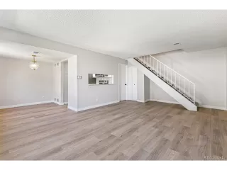 Photo #2: 6917685 Listing 