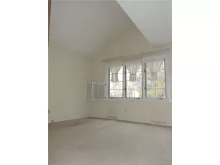 Photo #3: 6919032 Listing 