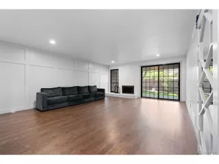 Photo #4: 6919510 Listing