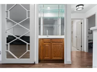 Photo #5: 6919510 Listing