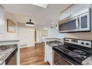 Photo #4: 6919736 Listing 