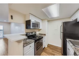 Photo #6: 6919736 Listing 