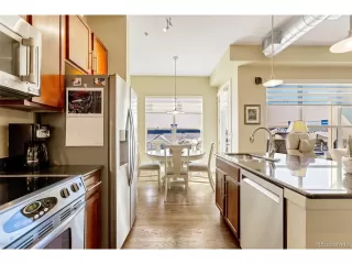 Photo #6: 6921248 Listing