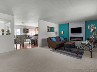 Photo #4: 6922533 Listing