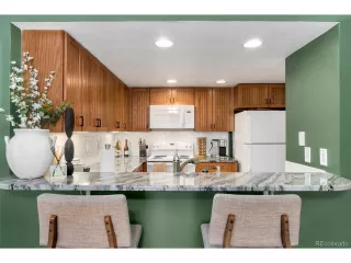 Photo #6: 6923847 Listing