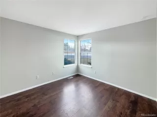 Photo #4: 6924265 Listing