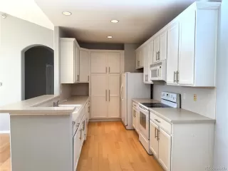 Photo #4: 6926232 Listing