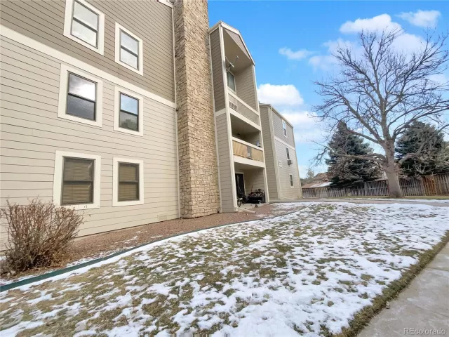 MLS: 6930679 Condo For Sale