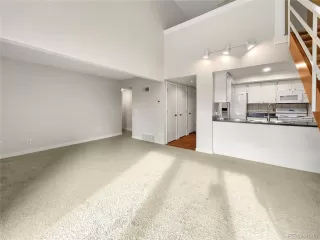 Photo #6: 6930679 Listing 