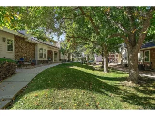 More Details about MLS # 6931015 : 5344 W CANYON TRL B LITTLETON CO 80128