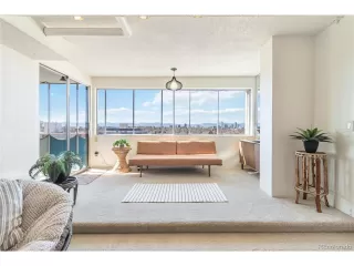 Photo #2: 6931322 Listing 