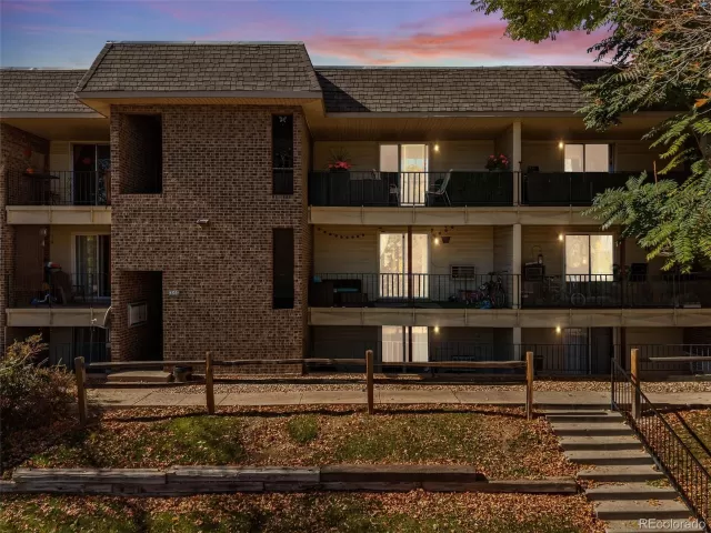 MLS: 6931926 Condo For Sale