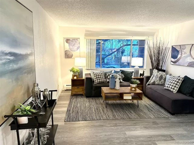 MLS: 6932470 Condo For Sale