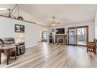 Photo #4: 6935010 Listing 