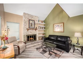 Photo #6: 6936418 Listing