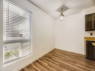 Photo #4: 6938187 Listing