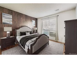 Photo #5: 6938187 Listing