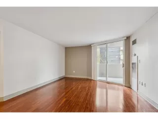 Photo #4: 6938297 Listing