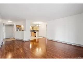 Photo #6: 6938297 Listing