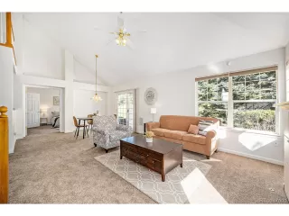 Photo #3: 6938489 Listing