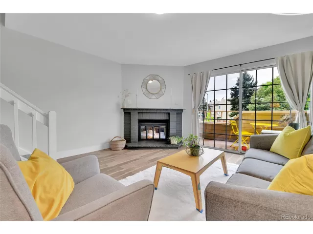 MLS: 6939899 Condo For Sale