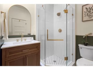 Photo #3: 6940001 Listing
