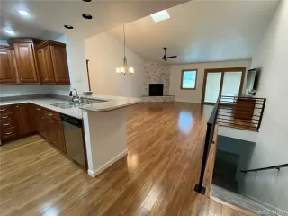 Photo #6: 6942893 Listing