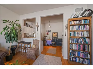 Photo #6: 6944398 Listing