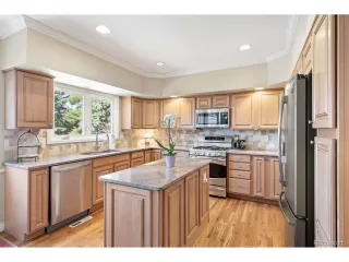 Photo #6: 6947413 Listing