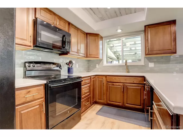 MLS: 6947897 Condo For Sale