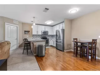 Photo #3: 6949658 Listing