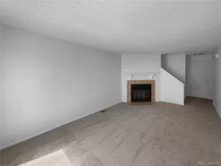 Photo #2: 6950079 Listing 