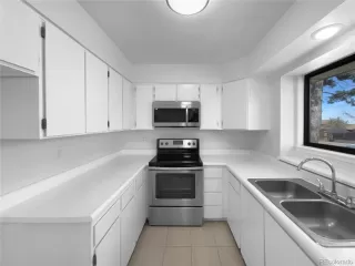 Photo #5: 6950079 Listing 